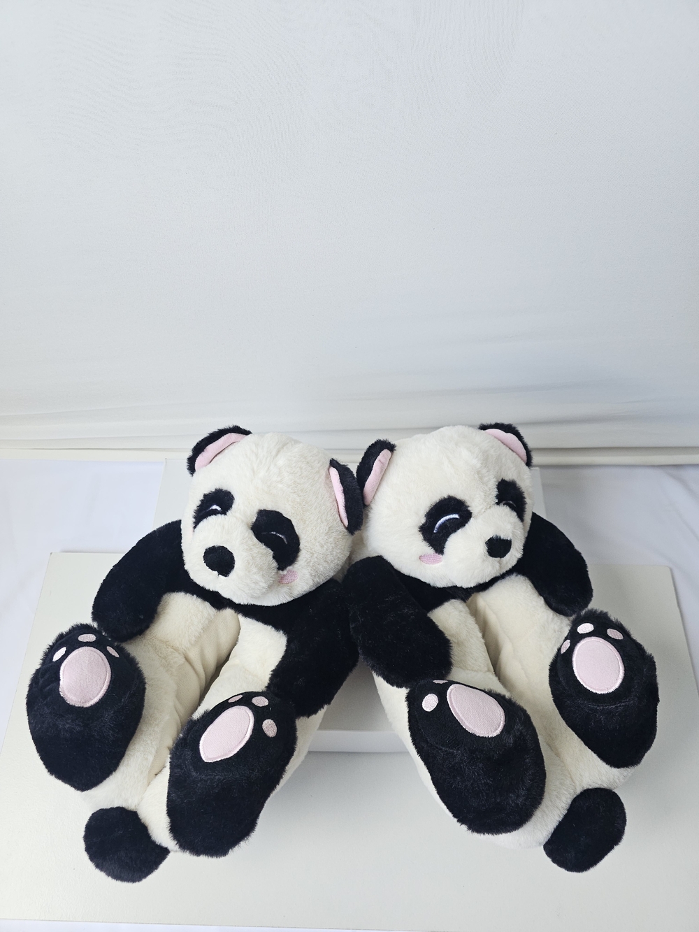 Cute Plush Panda Bear House Slippers Size 7-8 NWT Non-Slip